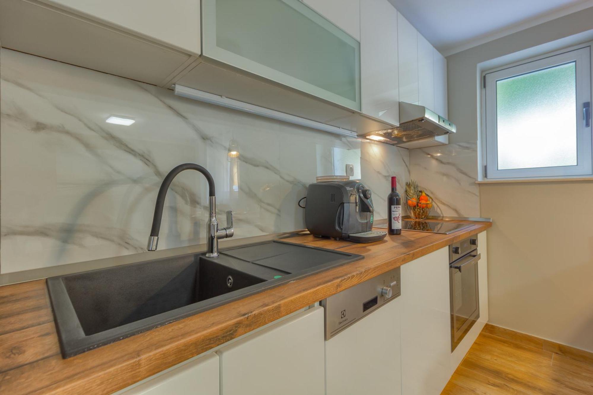 Apartments Pepa Podstrana Rom bilde