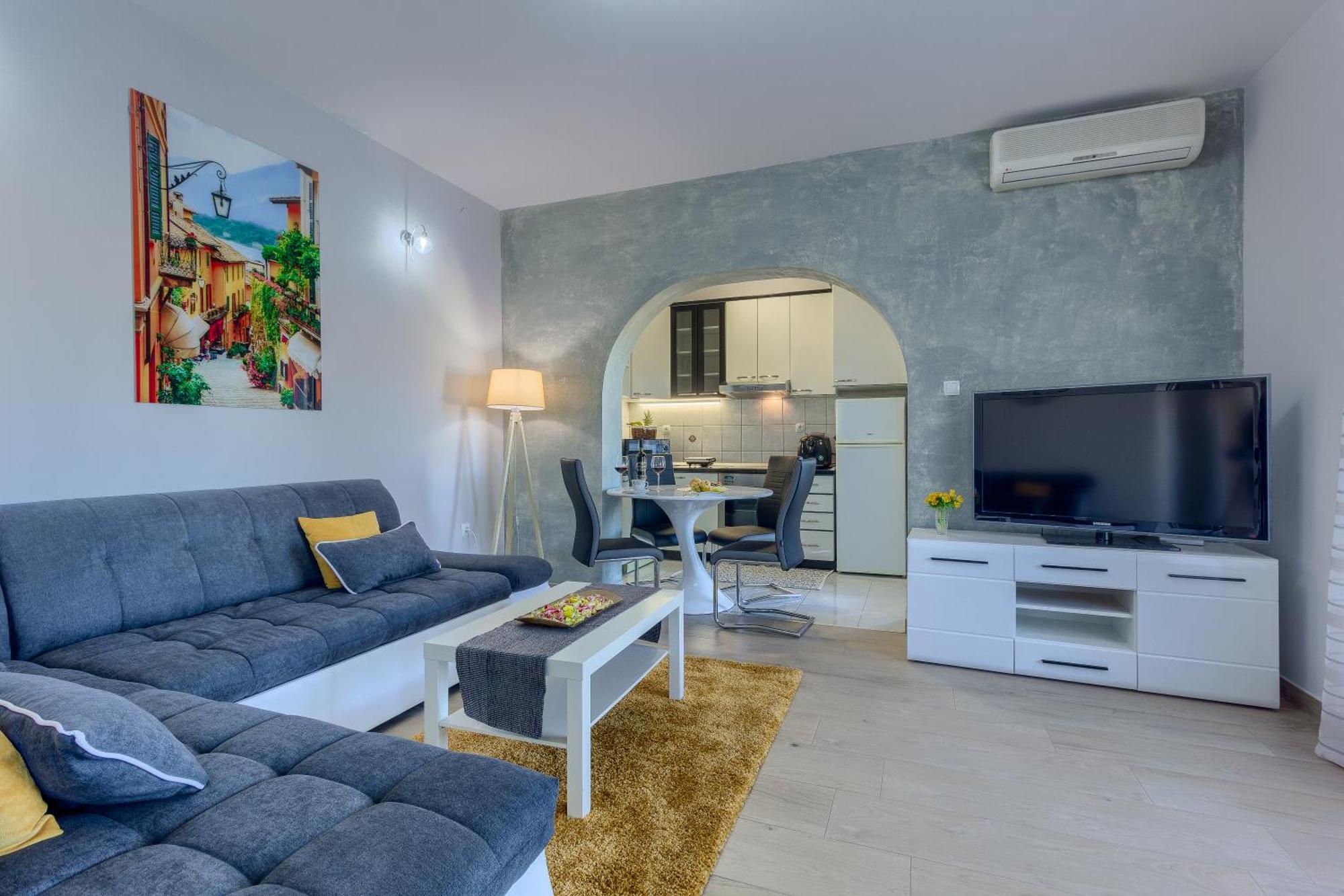 Apartments Pepa Podstrana Rom bilde