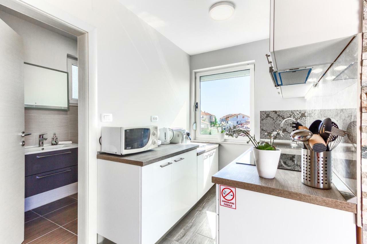 Apartments Pepa Podstrana Eksteriør bilde